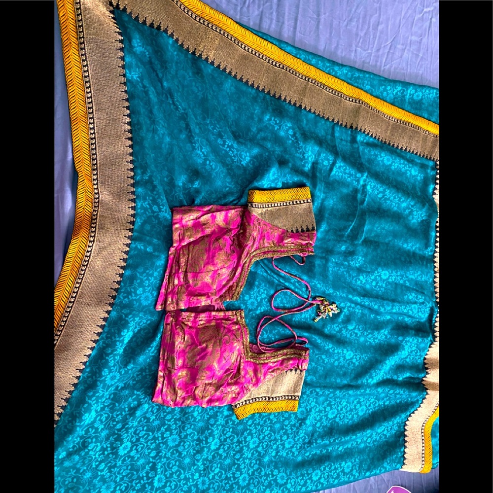 Ready to wear saree with stitched blouse-34” used